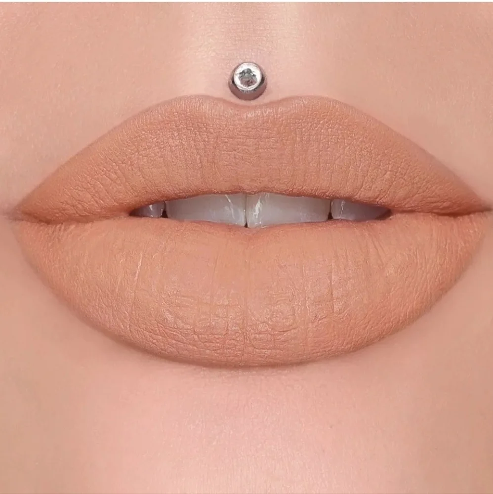 Jeffree Star Velvet Trap Lipstick Diet Mannequin NIB